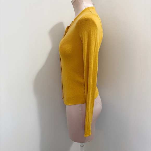 🌷SALE Wilfred Aritzia Oceane Ribbed Shirt Size XS Yellow Modal Soft - Picture 4 of 16